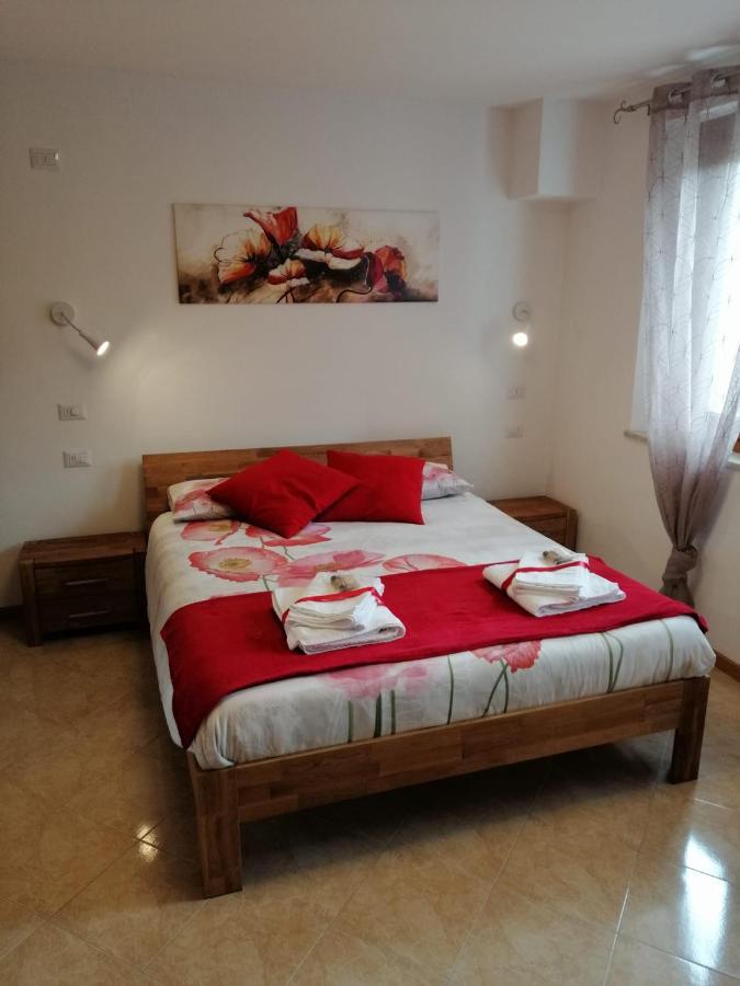 Paderno B&B La Casa Di Loretta מראה חיצוני תמונה